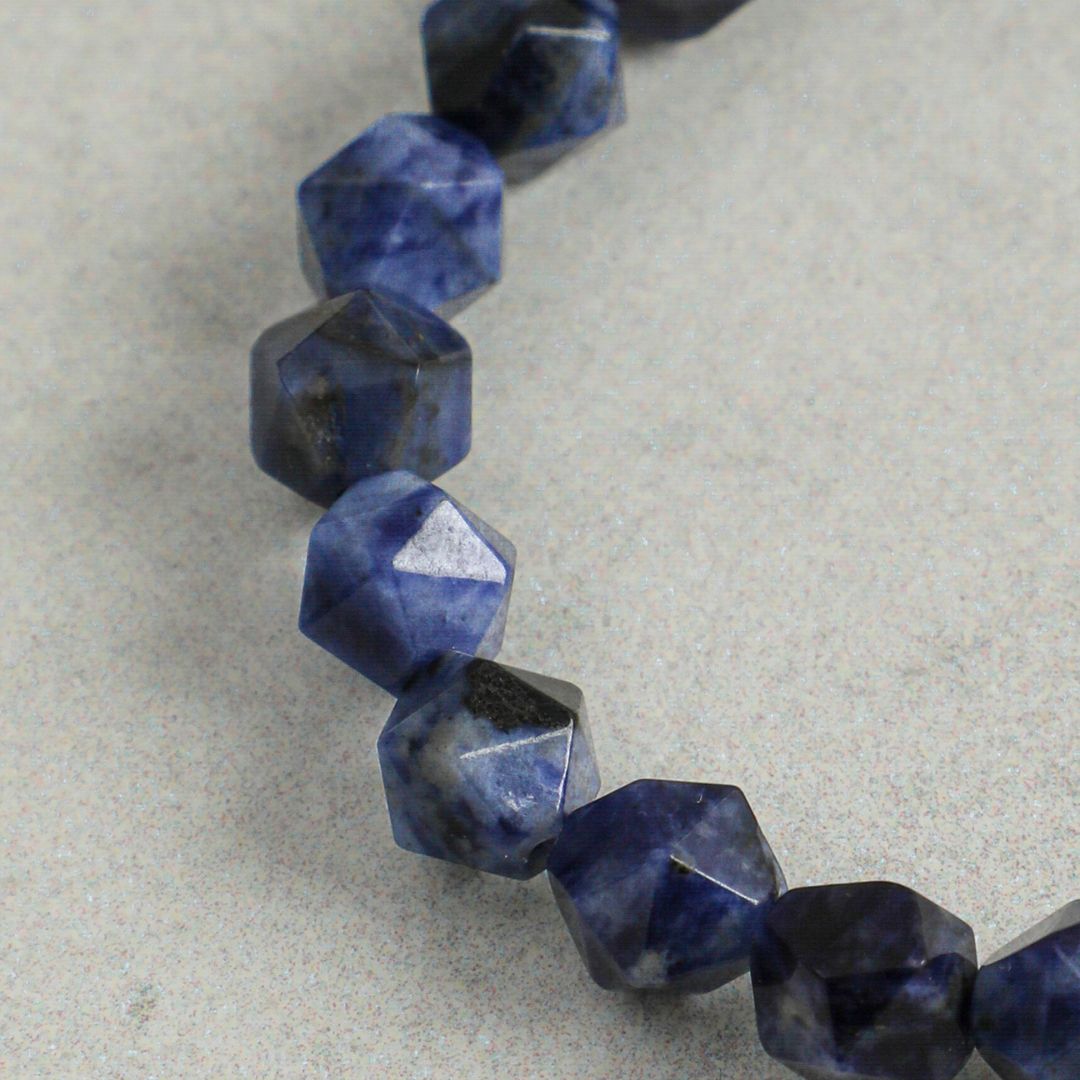 Midnight Relic — Lapis Lazuli & Freshwater Pearl Bracelet