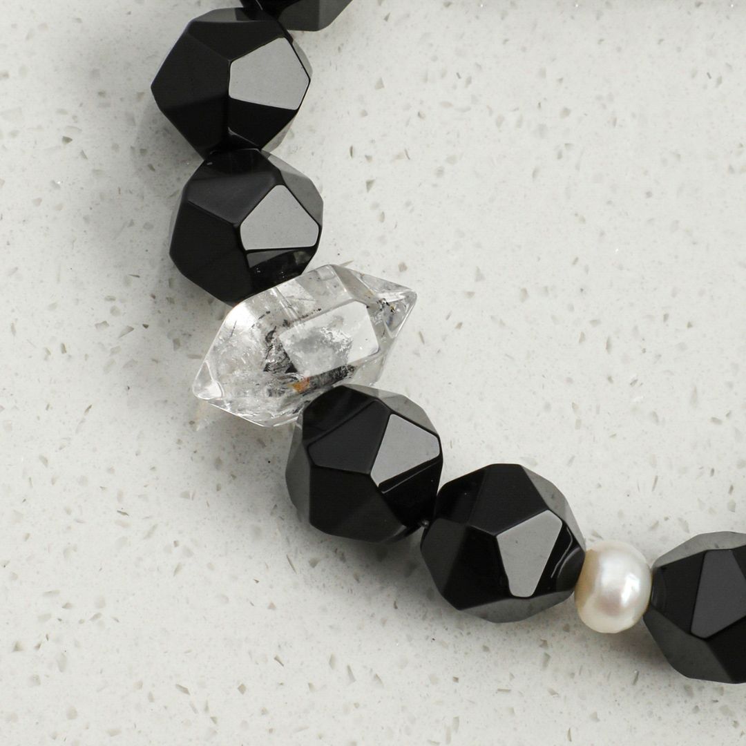 Noir Facet — Black Agate Bracelet