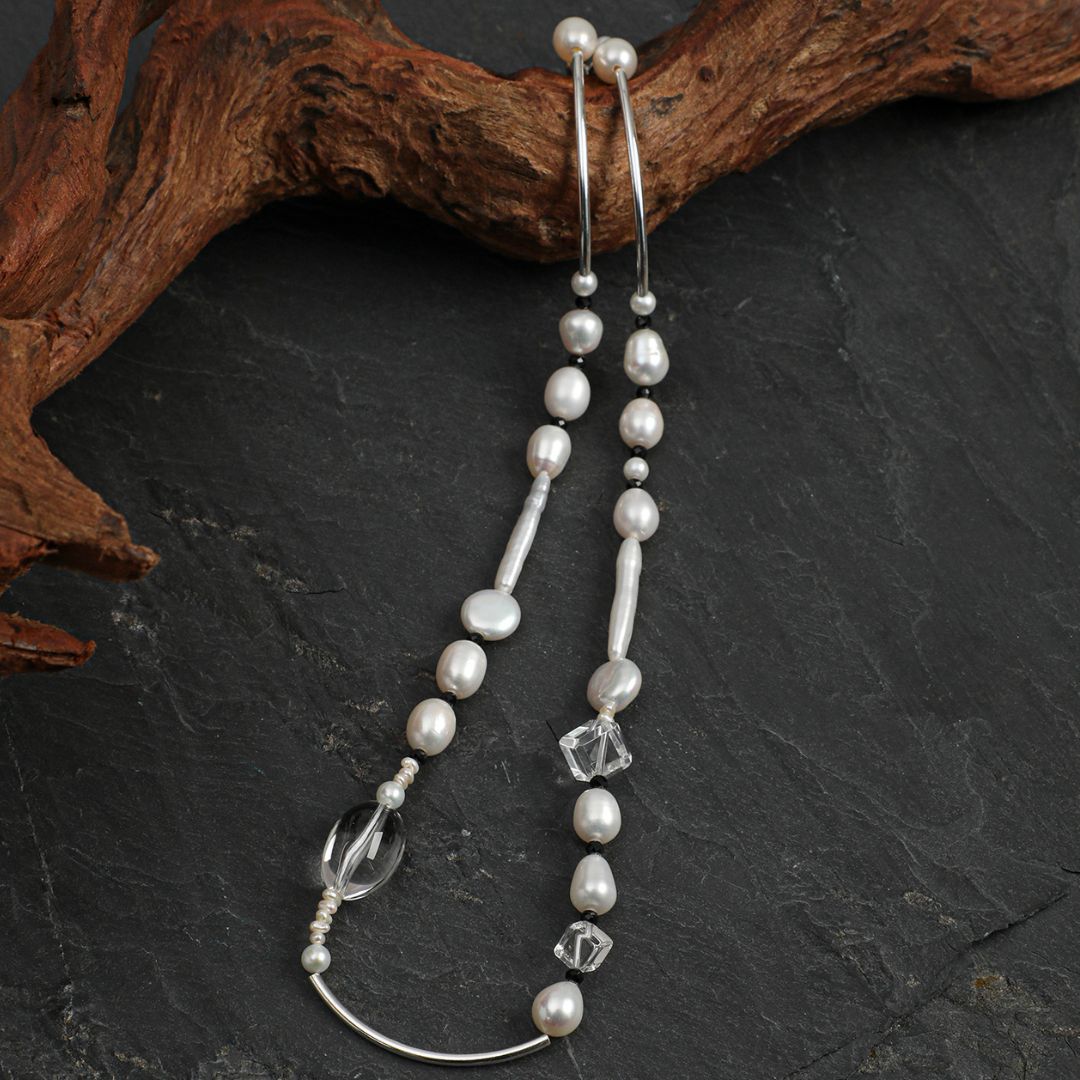 Pale Current — Pearl & Clear Quartz Necklace