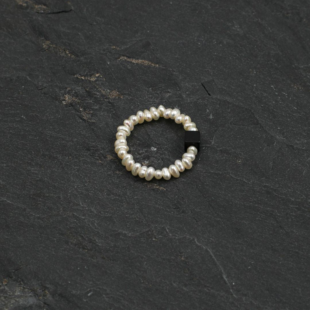 Petit Accent — Pearl & Gemstone Rings