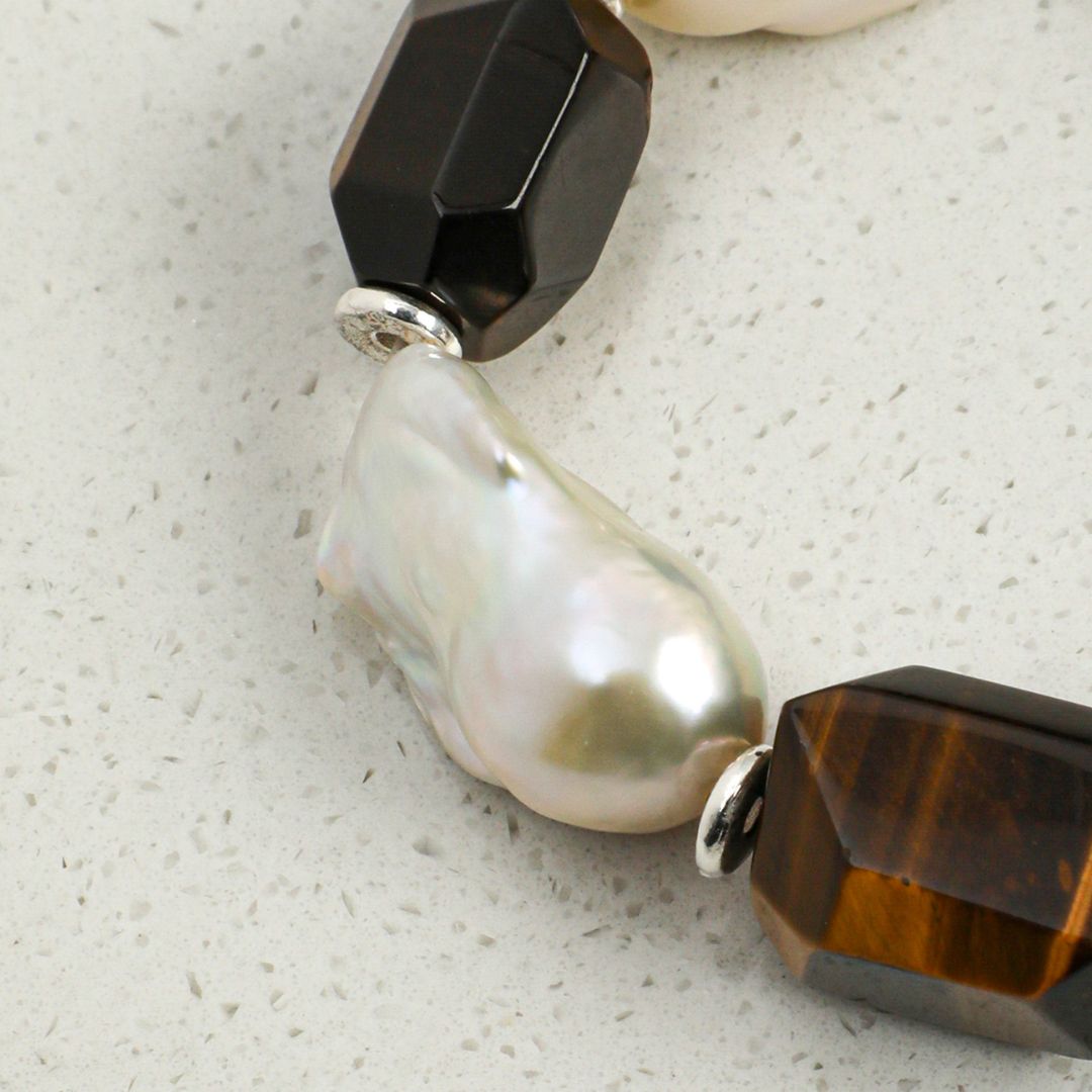 Amber Contrast — Tiger Eye & Baroque Pearl Bracelet