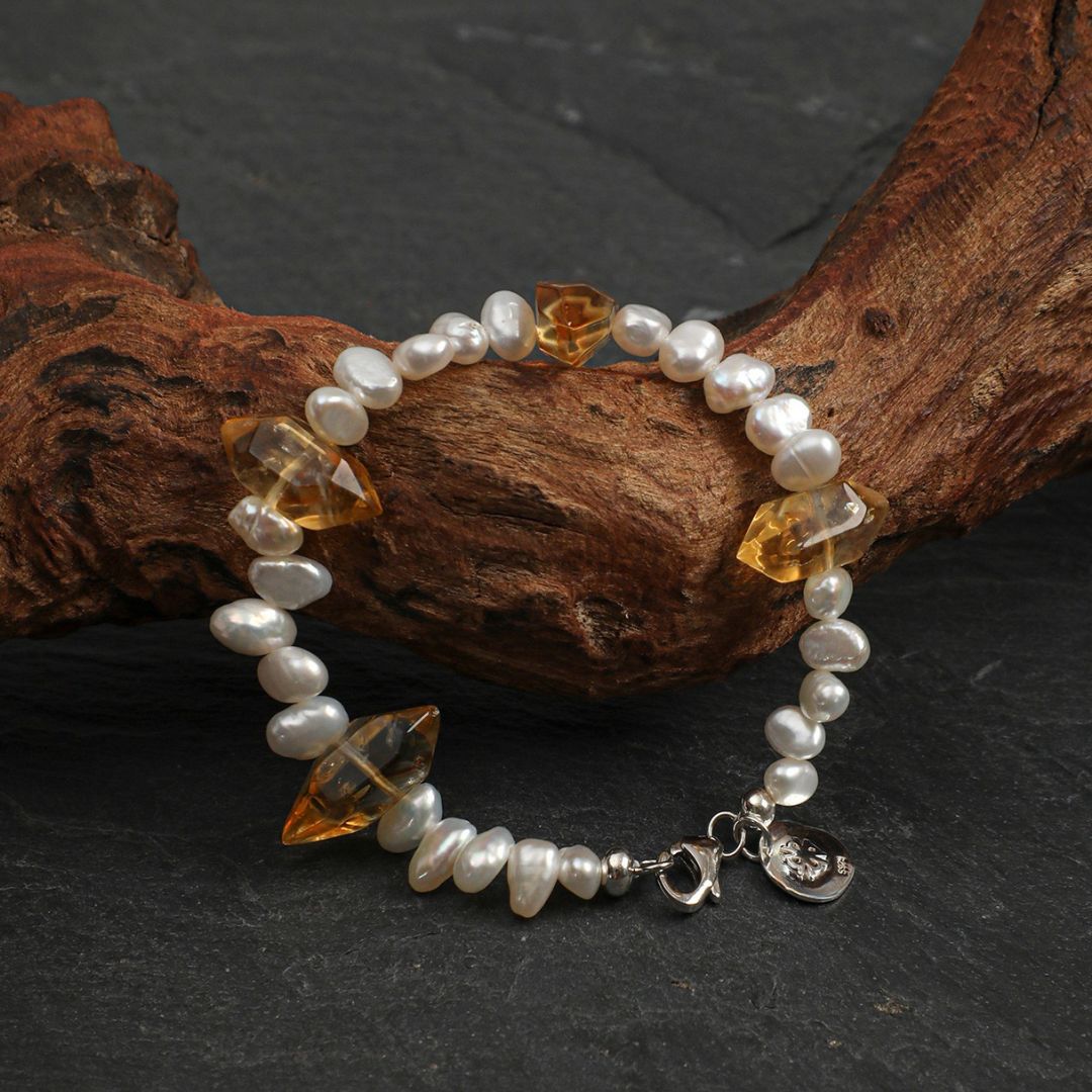 Amber Point — Citrine & Pearl Bracelet