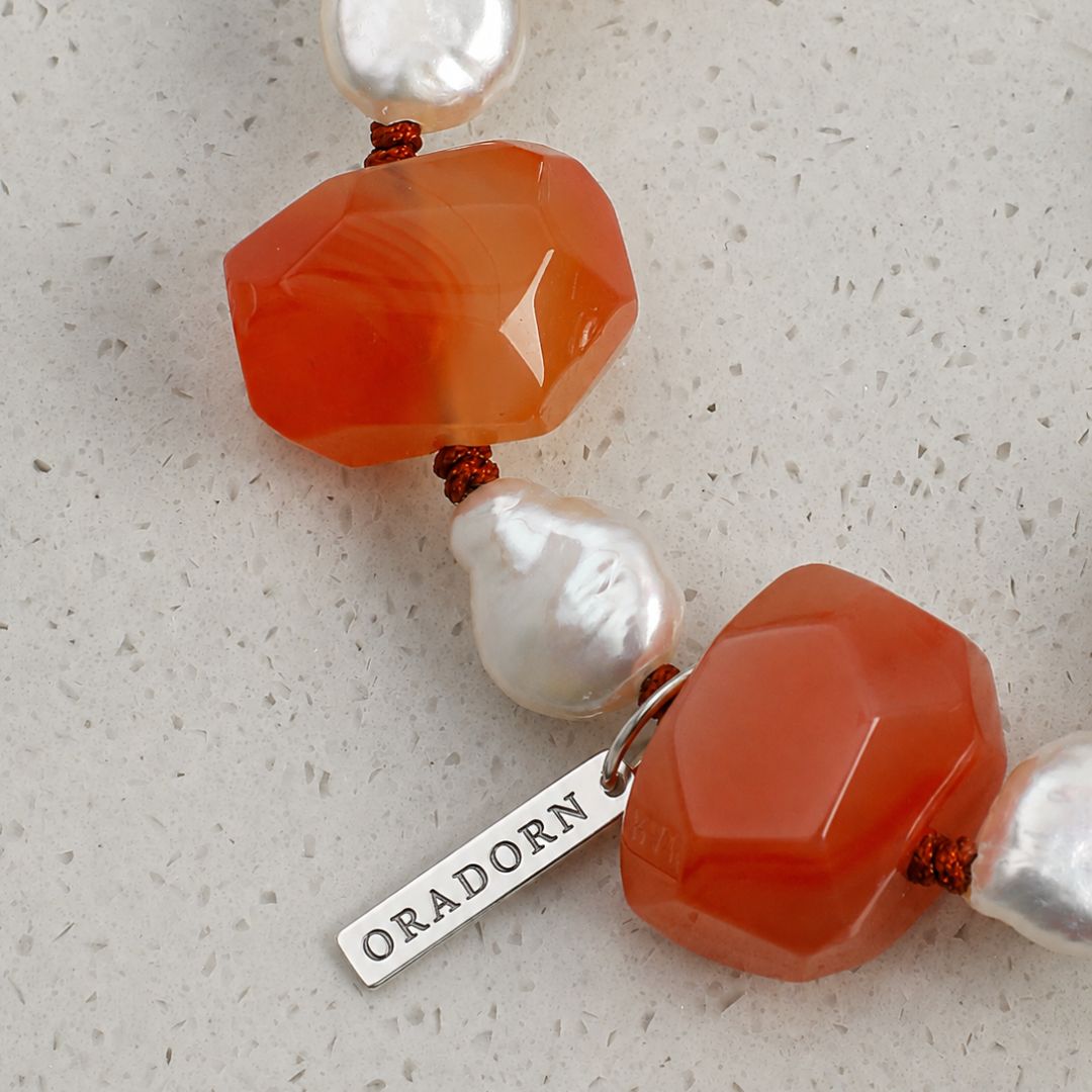 Ember Glow — Carnelian & Pearl Bracelet