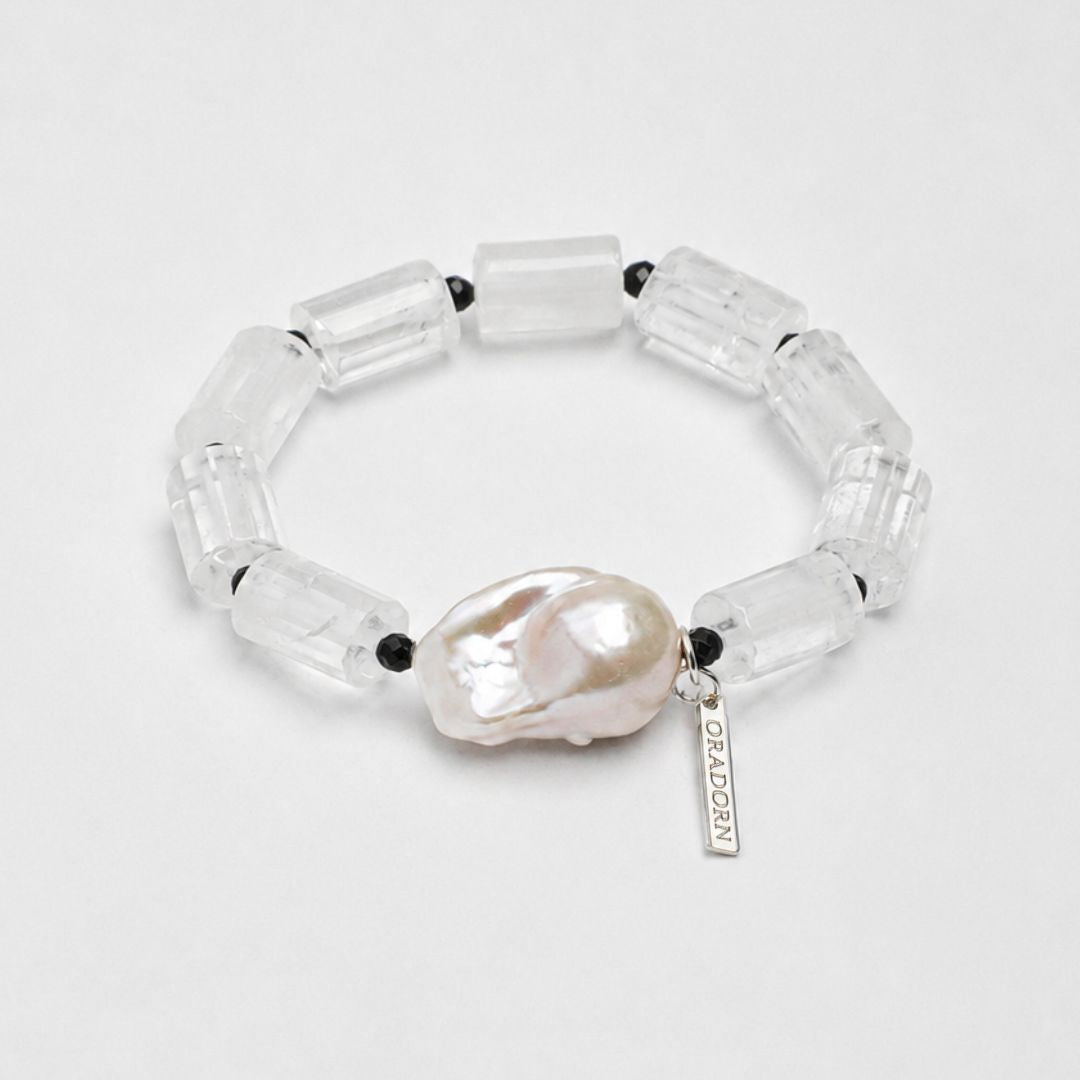 Moonlit Core — Clear Quartz & Baroque Pearl Bracelet