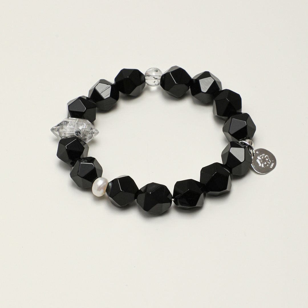 Noir Facet — Black Agate Bracelet